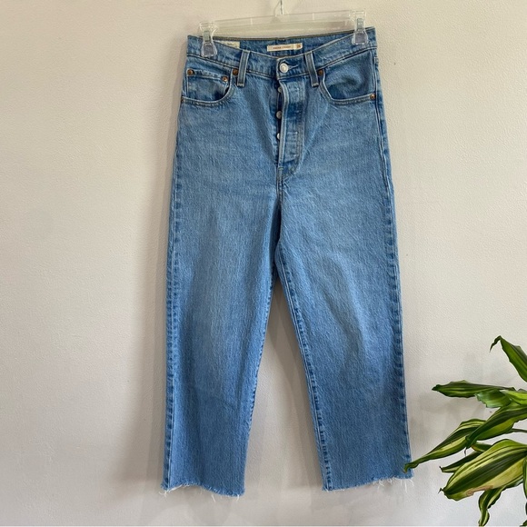 Levi's Denim - Levi's Ribcage Straight Cropped Ankle Jeans Size 26